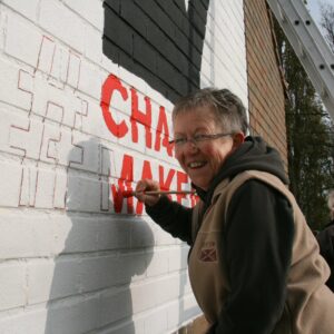 Volunteer on Murals4Change Kortemark