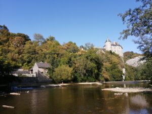 Kasteel van Walzin from the side